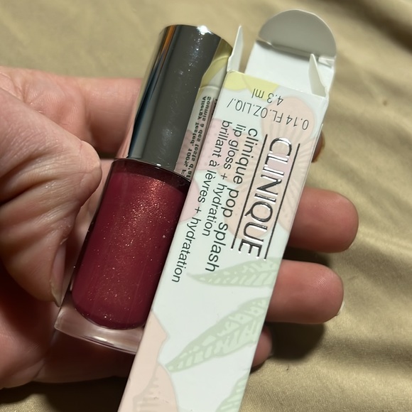 🍭💋Host Pick! Clinique Pop Splash Bonfire Lip Gloss - Picture 2 of 9